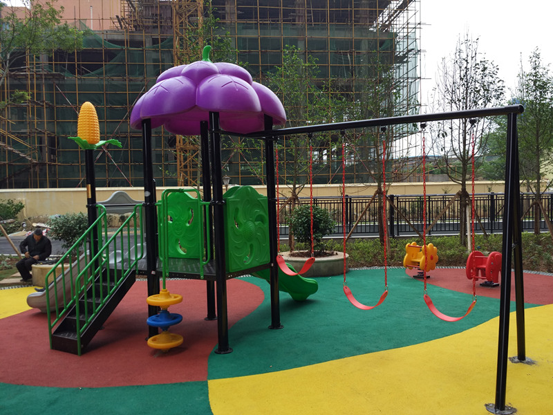 賽納公館室外兒童游樂設(shè)施