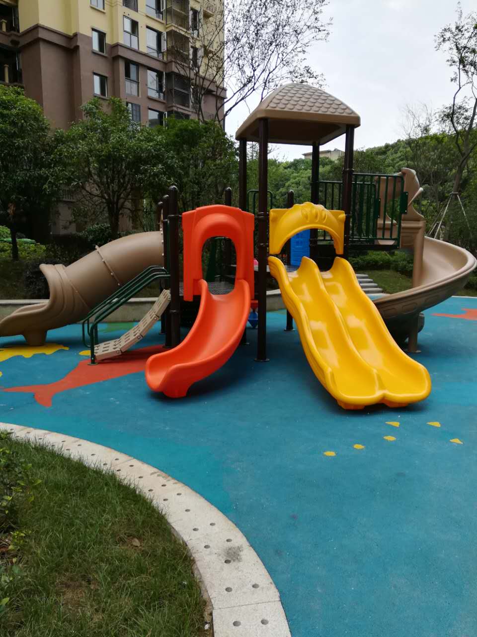 藍(lán)光地產(chǎn)集團(tuán)幸福滿(mǎn)庭項(xiàng)目