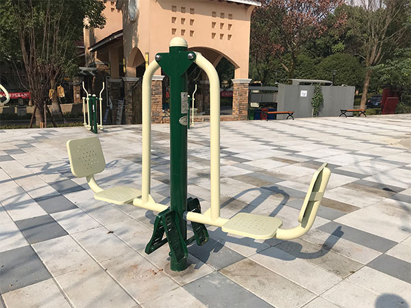 華甌牌健身器材